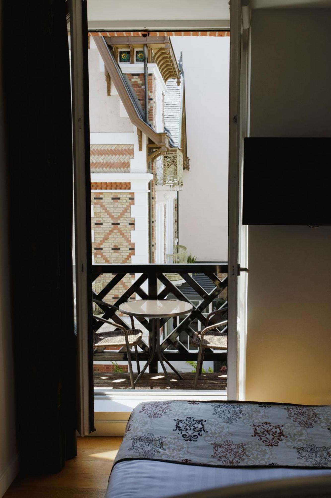 Maison Decoret - Relais & Chateaux Vichy Exterior photo